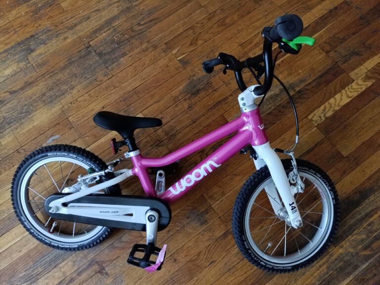 Woom jalgratta raami kiletamine roosaks