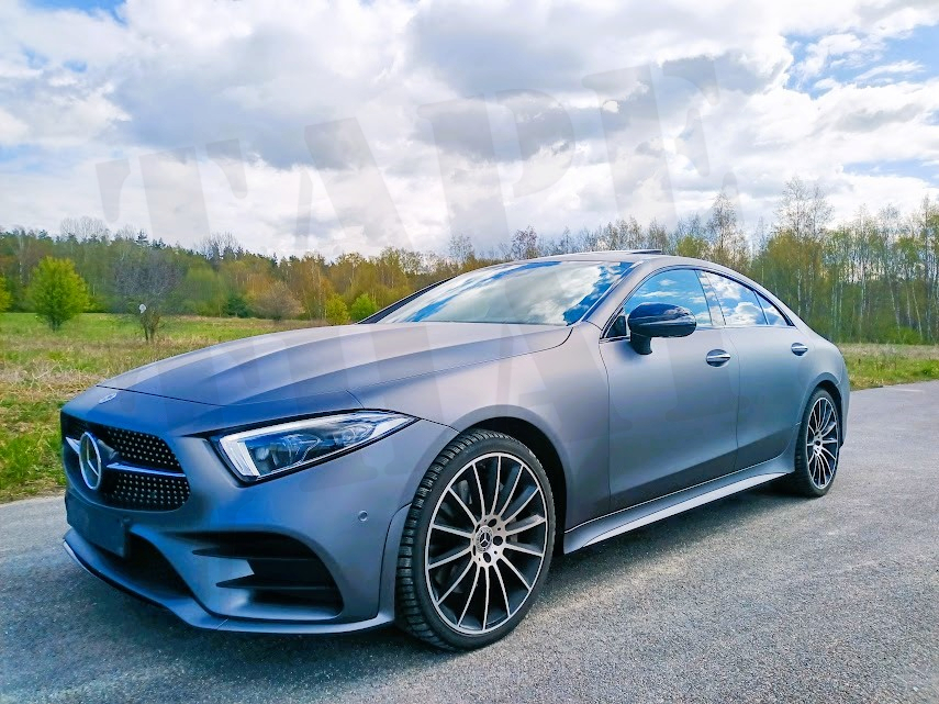Mercedes CLS – matt hall autokiletamine